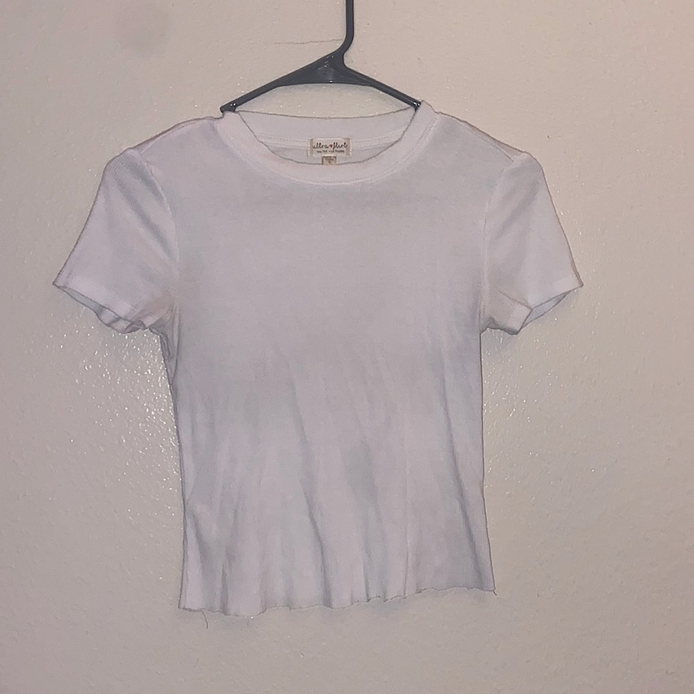 Ribbed white top